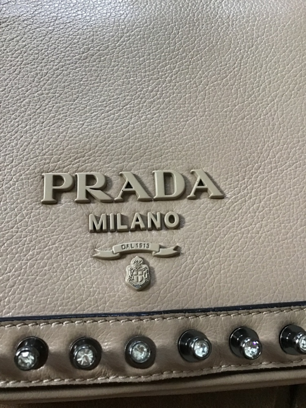 Prada bag - Picture 3 of 9